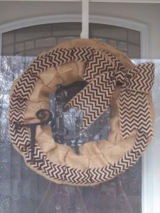 Brown Burlap wreath with Black Chevron weaved in to make a beautiful design!